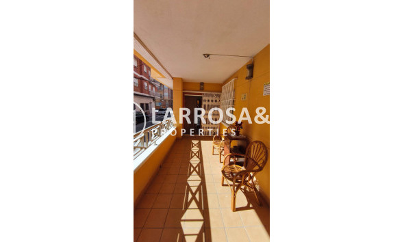 Resale - Apartment - Torrevieja - Estacion de autobuses