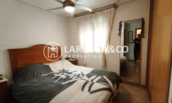 Resale - Apartment - Torrevieja - Estacion de autobuses