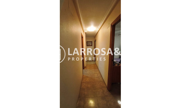 Resale - Apartment - Torrevieja - Estacion de autobuses