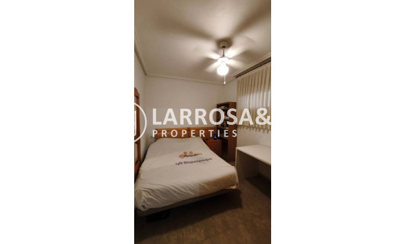 Resale - Apartment - Torrevieja - Estacion de autobuses