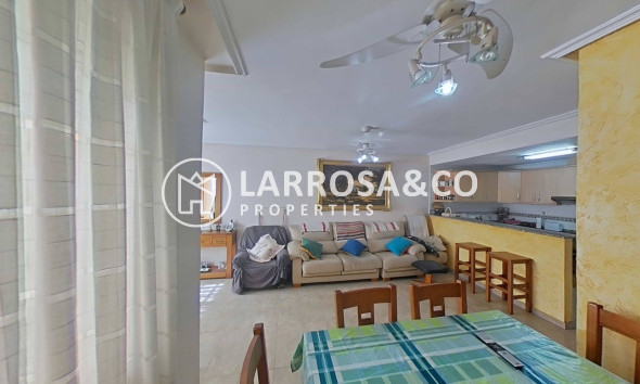 Resale - Apartment - Torrevieja - Estacion de autobuses