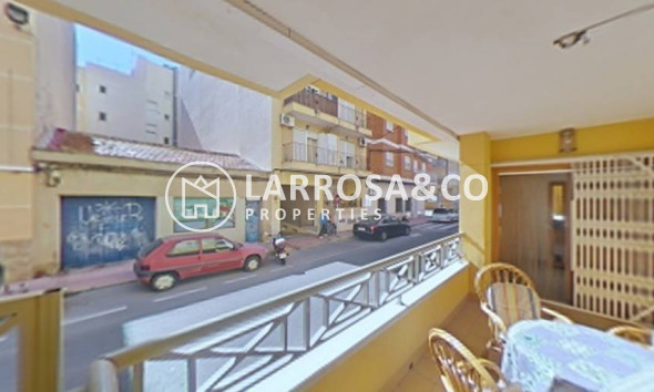 Resale - Apartment - Torrevieja - Estacion de autobuses