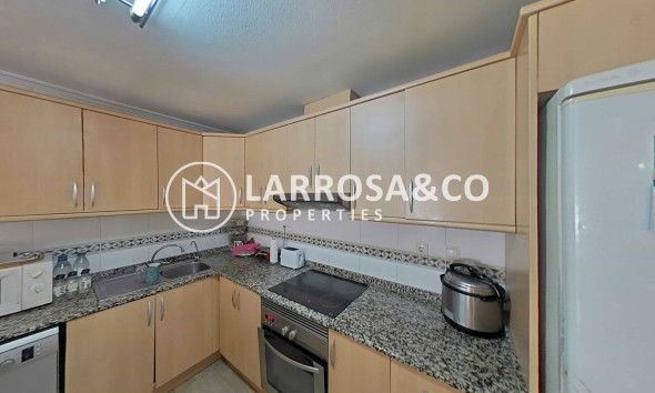 Resale - Apartment - Torrevieja - Estacion de autobuses