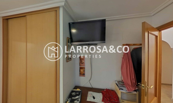 Resale - Apartment - Torrevieja - Estacion de autobuses