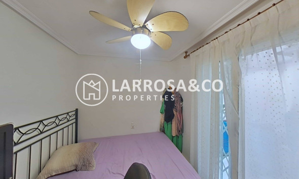 Resale - Apartment - Torrevieja - Estacion de autobuses