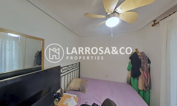 Resale - Apartment - Torrevieja - Estacion de autobuses