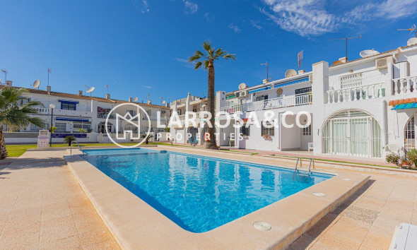 Reventa - Adosado - Torrevieja - Calas blanca