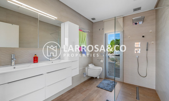 Herverkoop - Villa - Benijofar - Costa Blanca