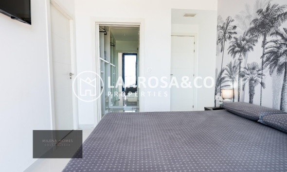 Reventa - Atico - Torrevieja - Punta Prima