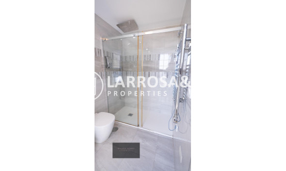 Reventa - Atico - Torrevieja - Punta Prima