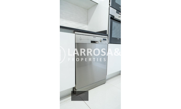 Reventa - Atico - Torrevieja - Punta Prima