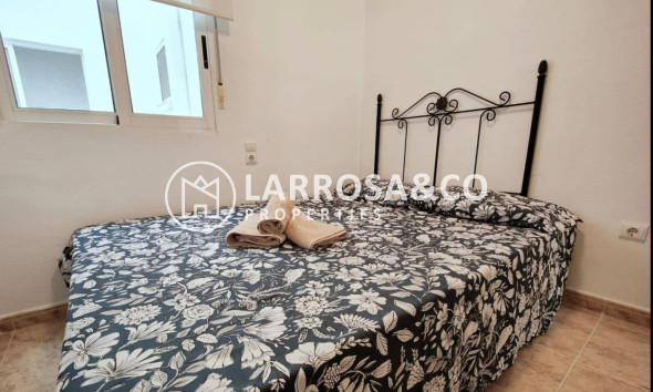 Resale - Apartment - Torrevieja - Estacion de autobuses