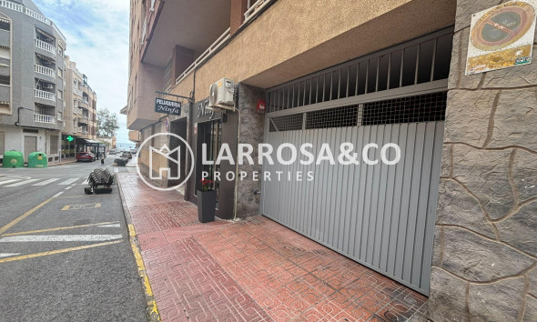 Resale - Apartment - Torrevieja - Los Locos Beach