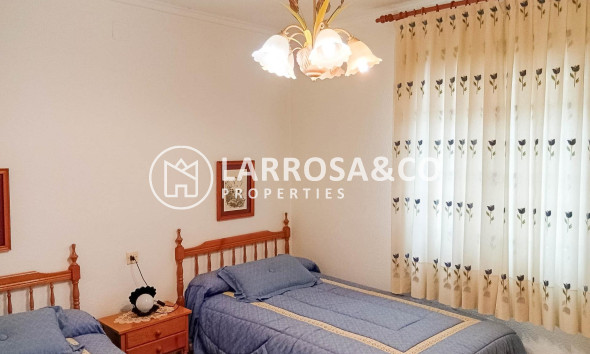 Herverkoop - Villa - Torrevieja - La Siesta - El Salado - Torreta