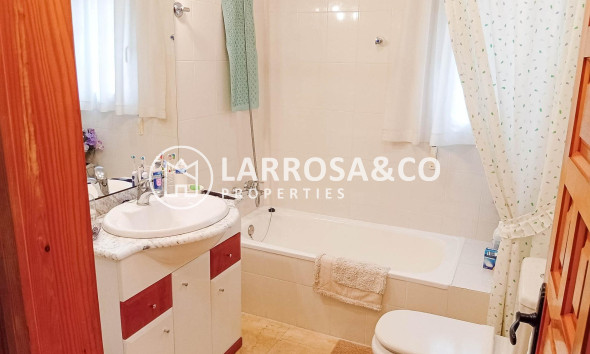 Herverkoop - Villa - Torrevieja - La Siesta - El Salado - Torreta