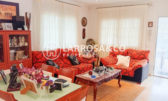 Herverkoop - Villa - Torrevieja - La Siesta - El Salado - Torreta