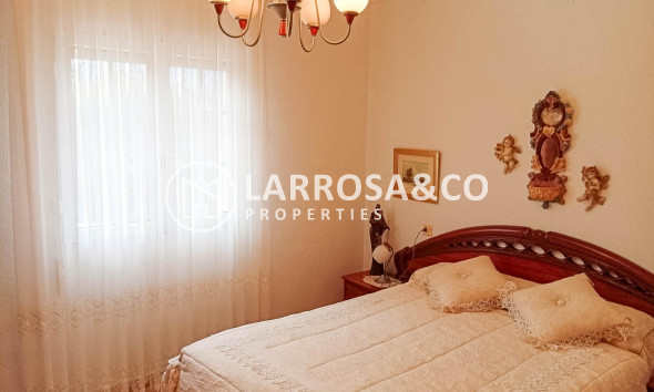 Herverkoop - Villa - Torrevieja - La Siesta - El Salado - Torreta