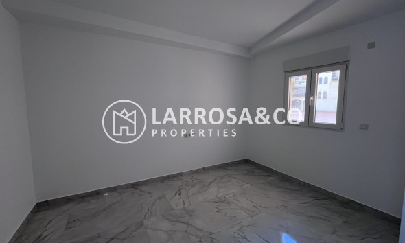 Вторичный рынок - Бунгало - Торревьеха - torrevieja