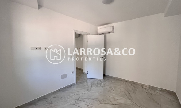 Вторичный рынок - Бунгало - Торревьеха - torrevieja