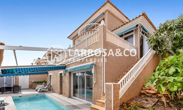 A Vendre - Villa - Torrevieja - Los Balcones - Los Altos del Edén