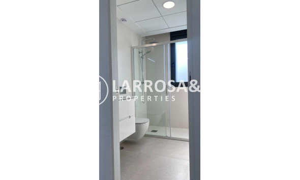 Herverkoop - Villa - Torrevieja - Los Balcones