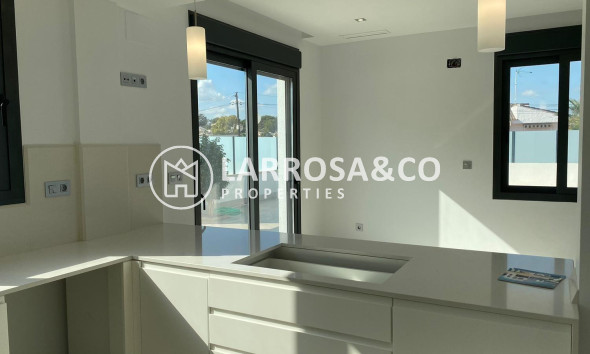 Herverkoop - Villa - Torrevieja - Los Balcones