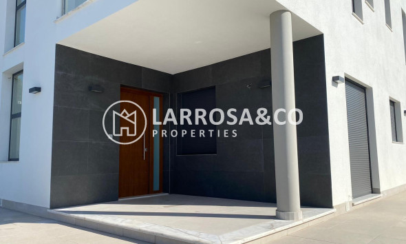 Herverkoop - Villa - Torrevieja - Los Balcones