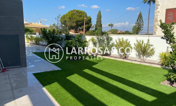 Herverkoop - Villa - Torrevieja - Los Balcones