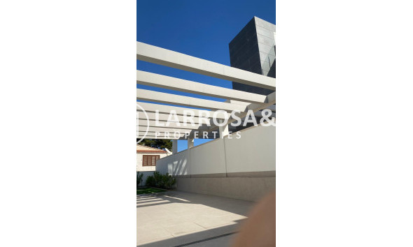 Herverkoop - Villa - Torrevieja - Los Balcones