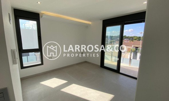 Herverkoop - Villa - Torrevieja - Los Balcones