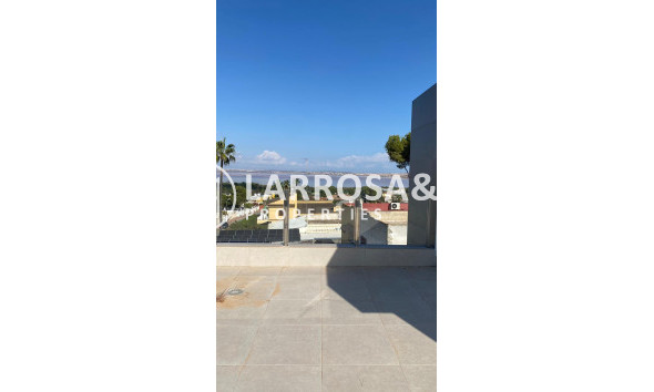 Herverkoop - Villa - Torrevieja - Los Balcones