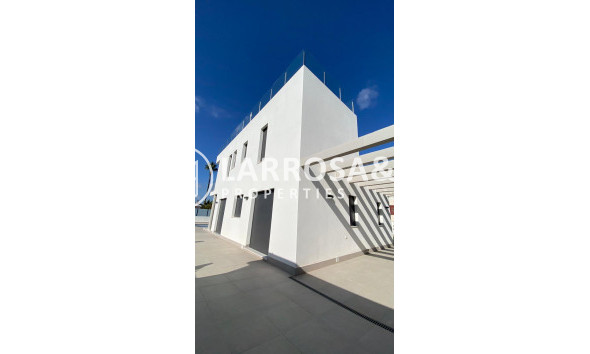 Herverkoop - Villa - Torrevieja - Los Balcones