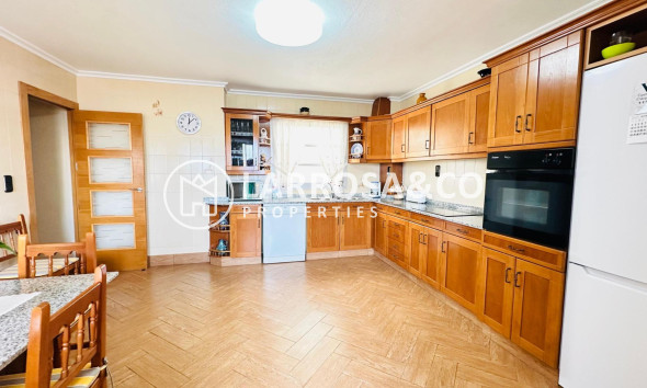 Resale - Apartment - Torrevieja - Centro