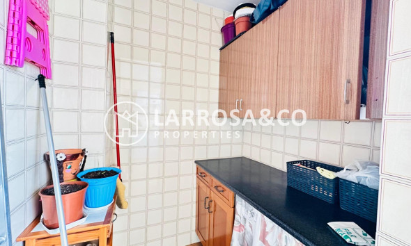 Resale - Apartment - Torrevieja - Centro