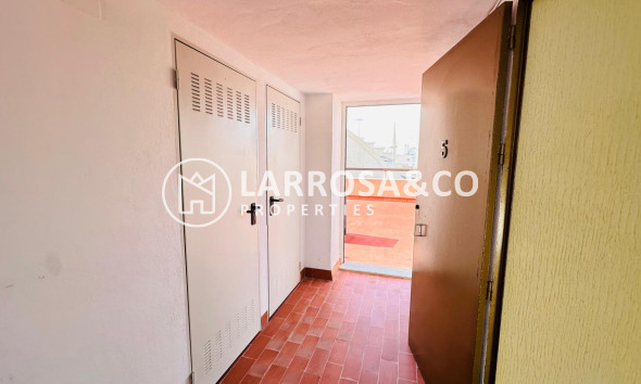Resale - Apartment - Torrevieja - Centro