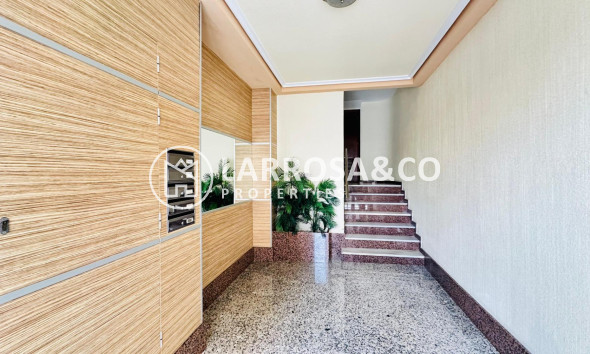 Resale - Apartment - Torrevieja - Centro