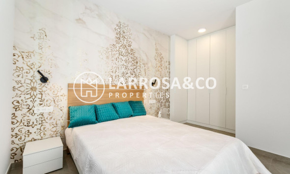 Reventa - Apartamento - Torrevieja - Playa del cura