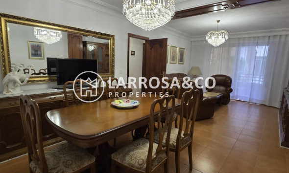 Resale - Apartment - Torrevieja - Centro