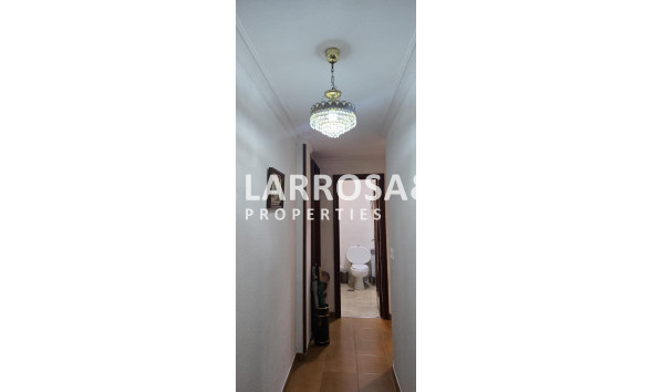 Resale - Apartment - Torrevieja - Centro