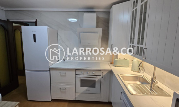 Resale - Apartment - Torrevieja - Centro