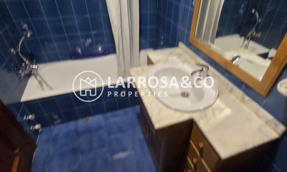 Resale - Apartment - Torrevieja - Centro