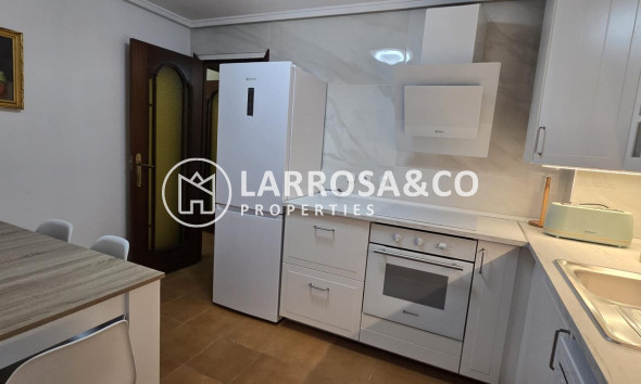 Resale - Apartment - Torrevieja - Centro