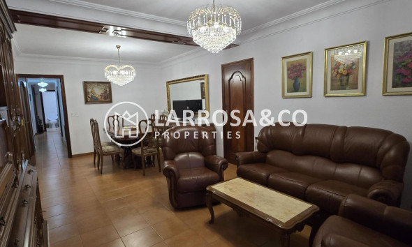 Resale - Apartment - Torrevieja - Centro