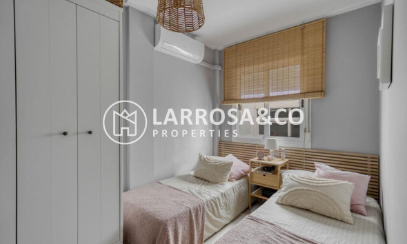 Вторичный рынок - Бунгало - Торревьеха - Los Balcones - Los Altos del Edén