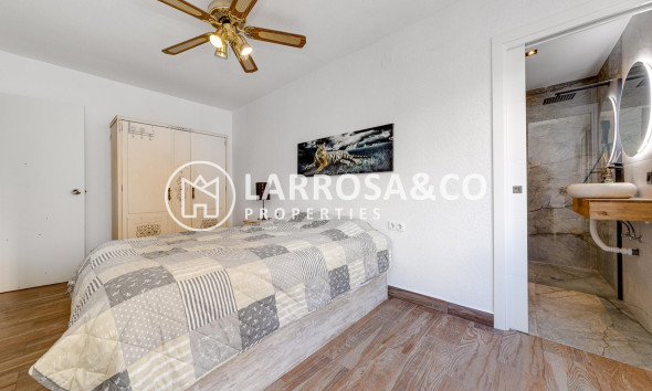 Reventa - Apartamento - Torrevieja - Playa del cura