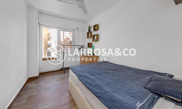 Reventa - Apartamento - Torrevieja - Playa del cura