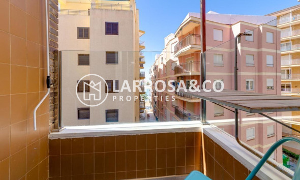 Reventa - Apartamento - Torrevieja - Playa del cura