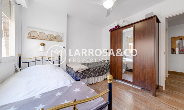 Reventa - Apartamento - Torrevieja - Playa del cura