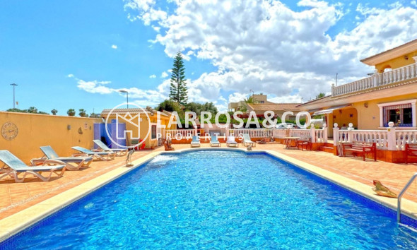 A Vendre - Villa - Torrevieja - Los Balcones