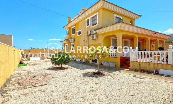 A Vendre - Villa - Torrevieja - Costa Blanca